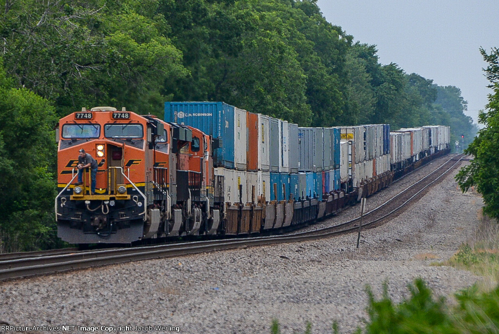 BNSF 7748